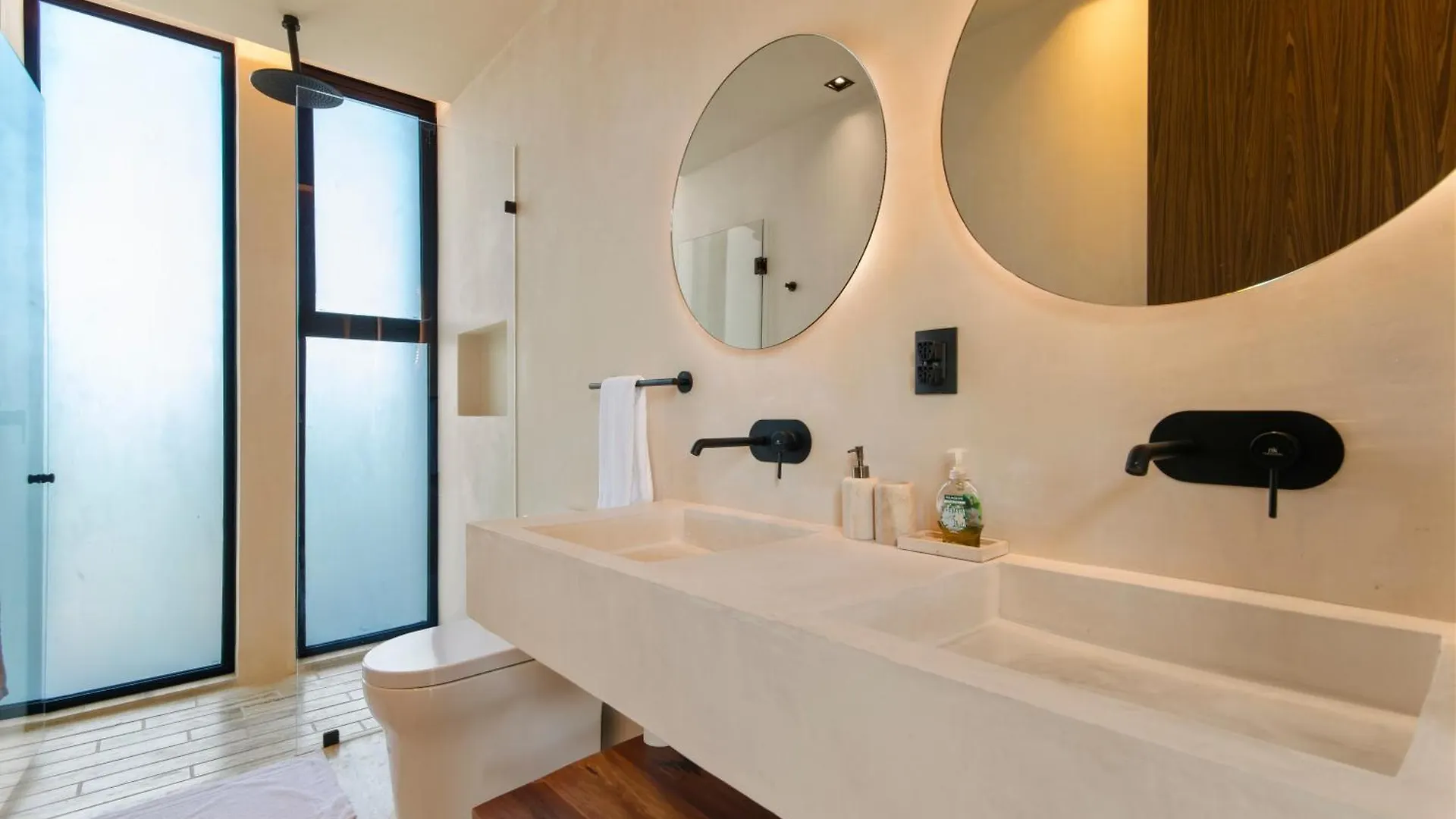 Apartment Beach Front Luxury Condo In Tulum