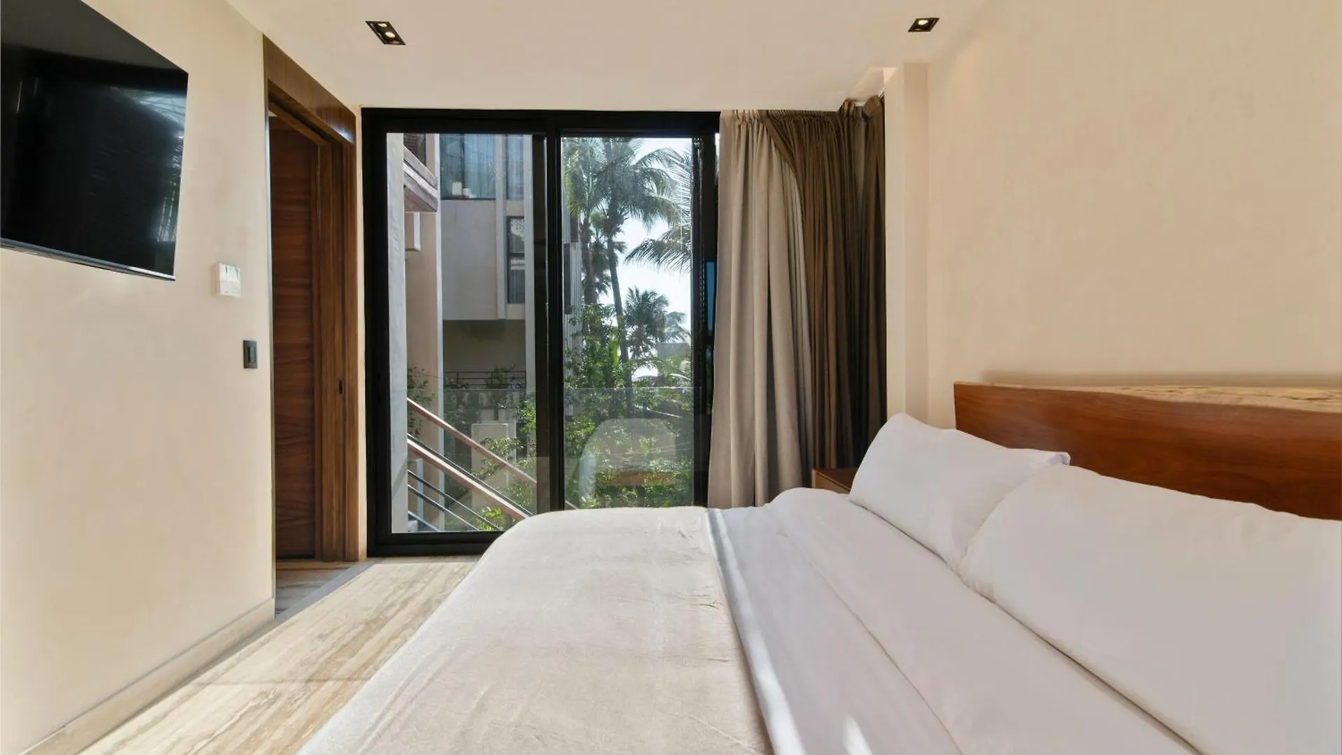 Apartment Beach Front Luxury Condo In Tulum Mexico